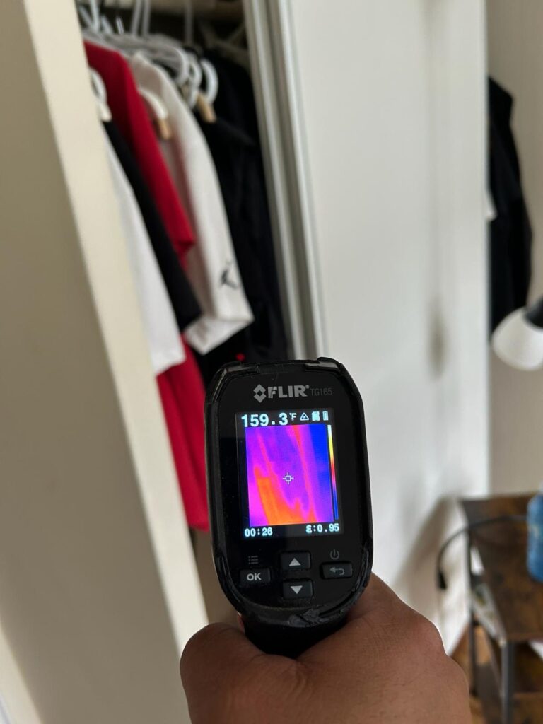 Thermal imaging camera reading 159.3 degrees Fahrenheit during a Toronto bed bug heat treatment